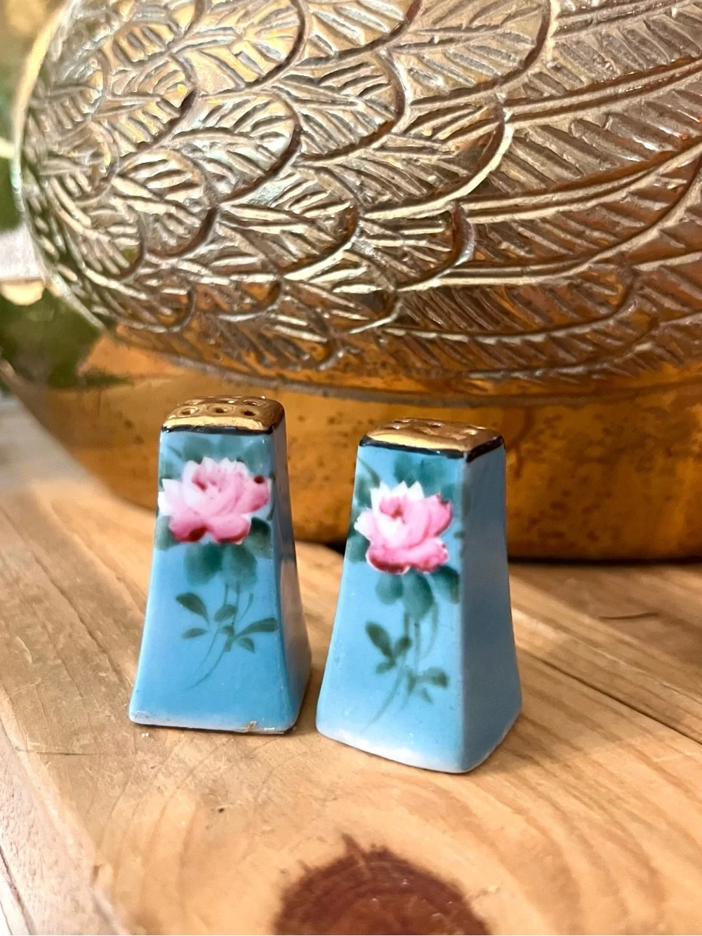 Vintage Salt & Pepper Shakers: Hand-Painted Flowers, Gilding, Blue w/ Pink Rose